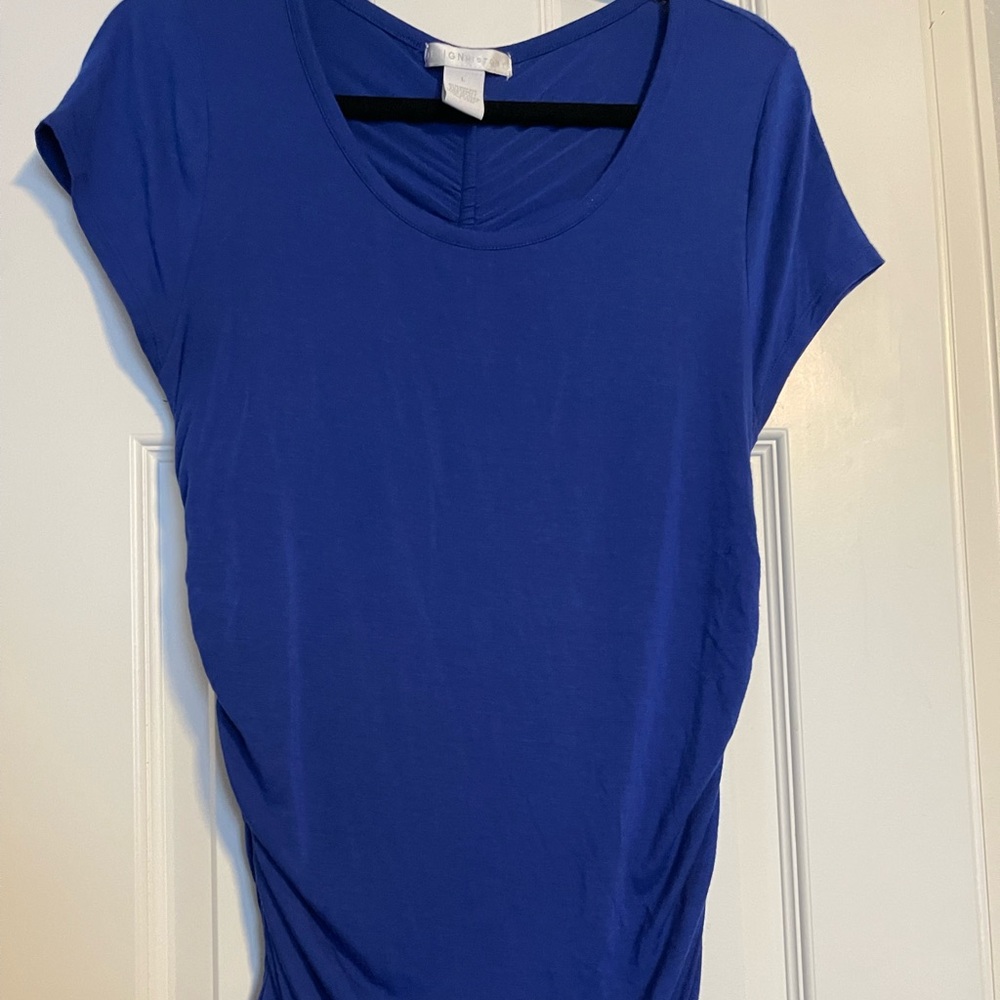 Design History short sleeved top with ruching detail.